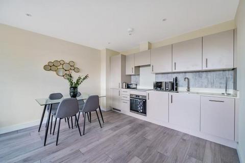 2 bedroom flat for sale, Anne Boleyn,  Cheam,  Sutton,  SM3