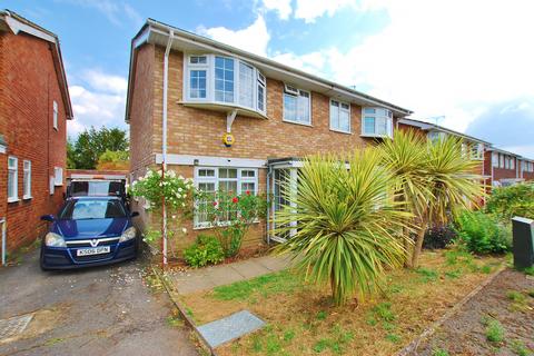 4 bedroom semi-detached house to rent, Southway, Guildford, Surrey, GU2