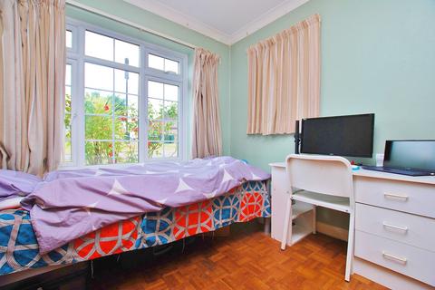 undefined, Southway, Guildford, Surrey, GU2