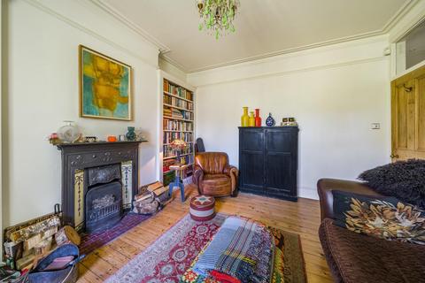 Flat 10, Aberdeen Court Aberdeen Park, London, N5 2BH
