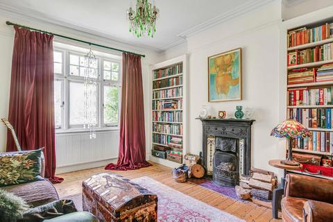 Flat 10, Aberdeen Court Aberdeen Park, London, N5 2BH
