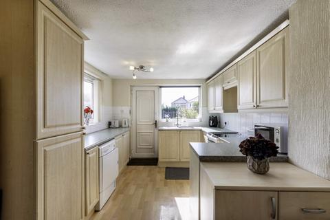 122 Bawtry Road, Harworth, Doncaster, DN11 8NS