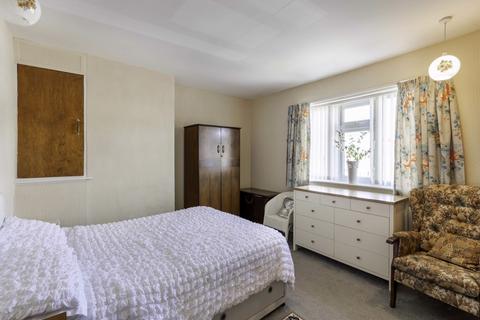 122 Bawtry Road, Harworth, Doncaster, DN11 8NS