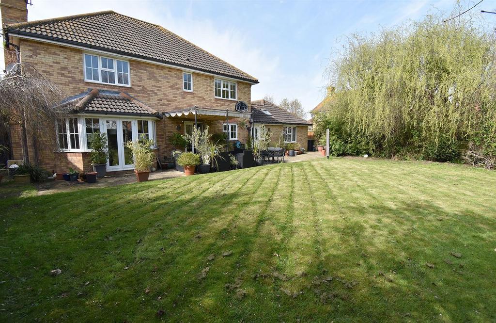 Lodge Field Road, Chestfield, Whitstable 4 bed detached house for sale