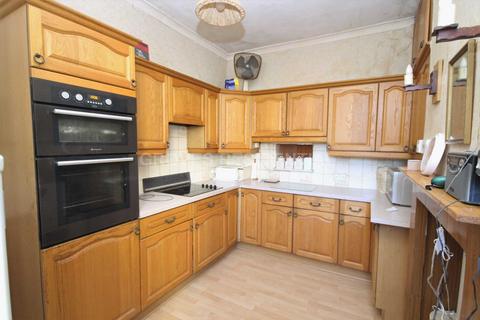 77 Kings Avenue, New Malden, KT3 4DU