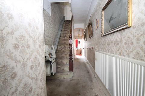 77 Kings Avenue, New Malden, KT3 4DU