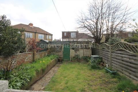 77 Kings Avenue, New Malden, KT3 4DU