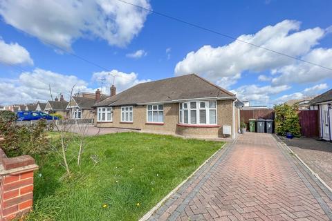 6 Cornhill Avenue, Hockley, SS5 5BZ