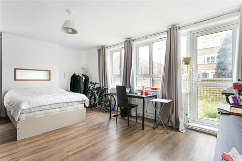 4 bedroom ground floor flat for sale, Dod Street, London, E14