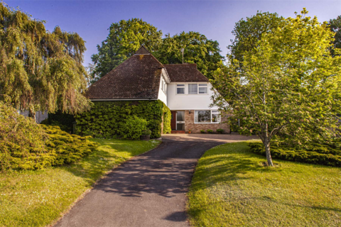 8 Pennypiece, Goring, Reading, RG8 9BY