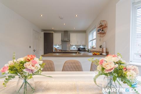 3 bedroom detached house to rent, Ansell Way, Harborne, B32