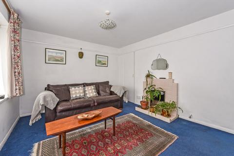 73 Admers Crescent, Liphook, GU30 7HP