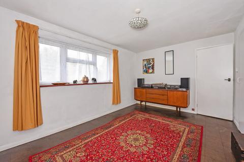 73 Admers Crescent, Liphook, GU30 7HP
