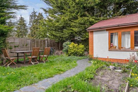 35 Burford Road, Brentford, TW8 0LR