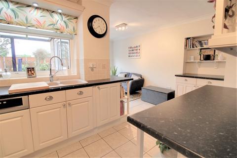 24 Swanbrook, Swindon, SN3 5AJ