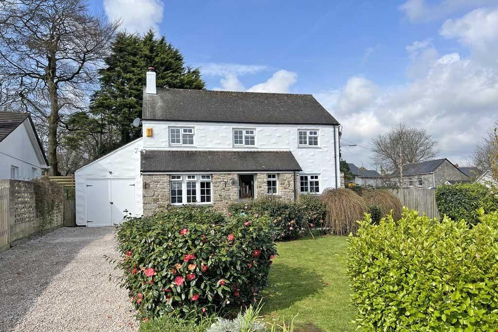 Godolphin Cross, Helston, Cornwall 4 bed detached house for sale £525,000