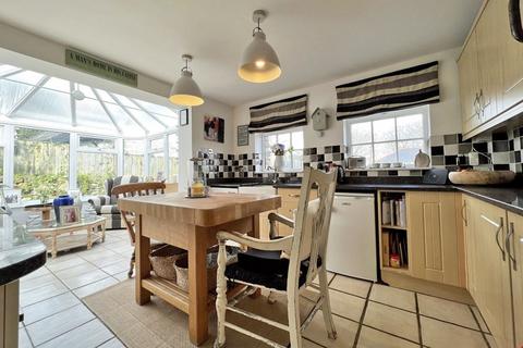 10 Forth Vean, Godolphin Cross, Helston, TR13 9RH