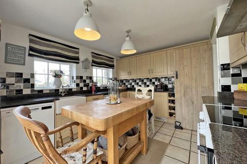 10 Forth Vean, Godolphin Cross, Helston, TR13 9RH