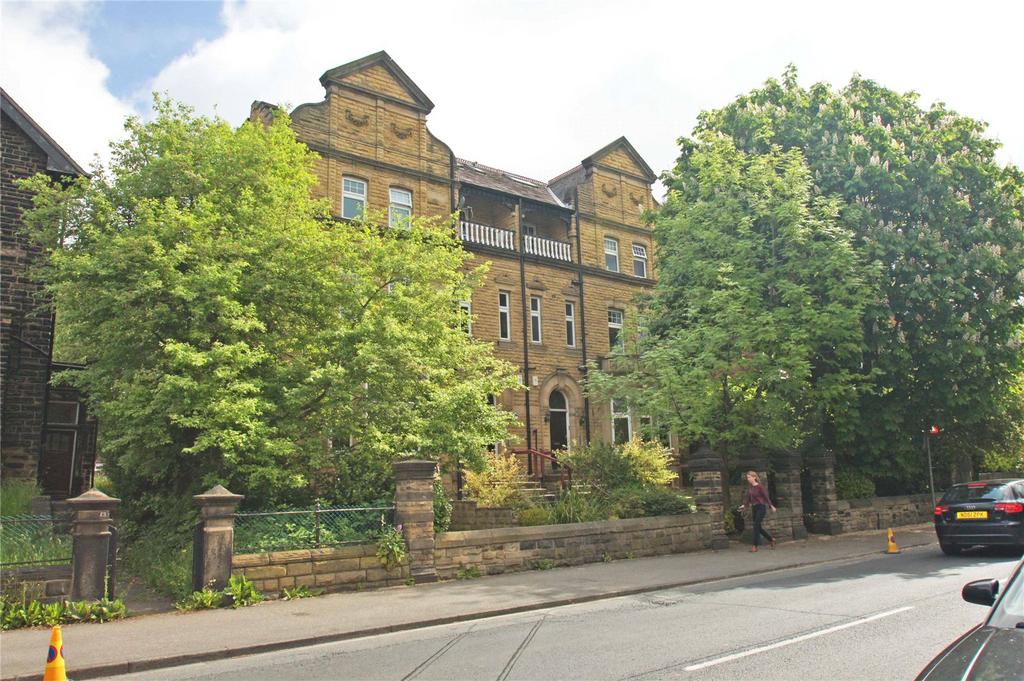 Cardigan Road, Headingley, Leeds, LS6 2 bed flat £900 pcm (£208 pw)