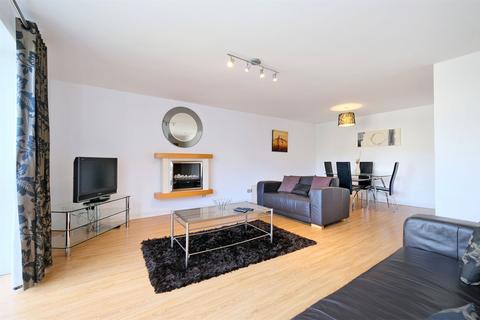 3 bedroom flat to rent, Dee Village, City Centre, Aberdeen, AB11