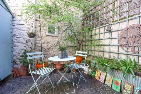 6 High Street, Clifton, Bristol, BS8 2YF
