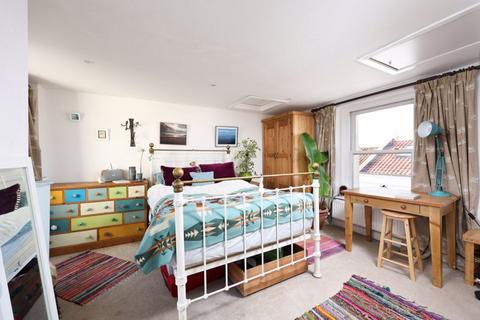 6 High Street, Clifton, Bristol, BS8 2YF