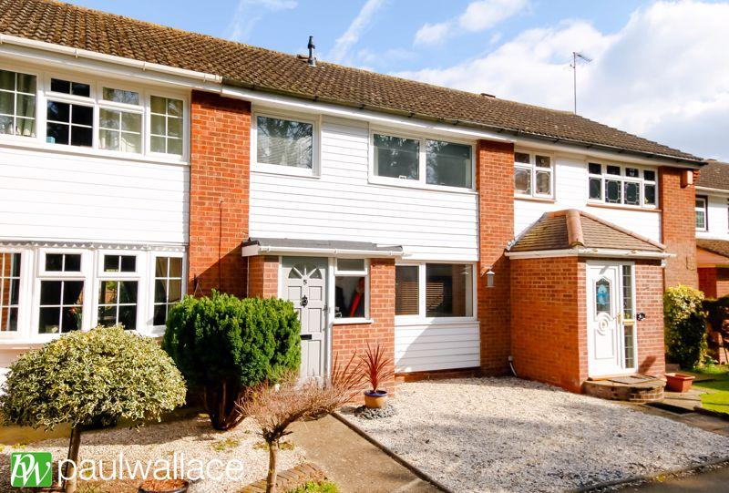 Croft Walk, Wormley, Broxbourne 3 bed terraced house £399,995