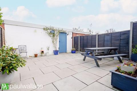 5 Croft Walk, Broxbourne, EN10 6LD