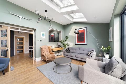 20 Clavering Road, London, E12 5EX