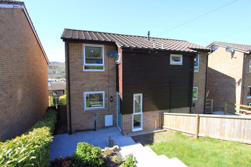 Hazelwood Close, Colwyn Bay 3 bed semidetached house £219,950