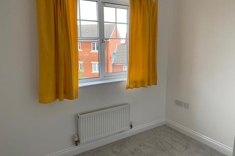 2 bedroom flat to rent, Riverside Close, Bridgwater