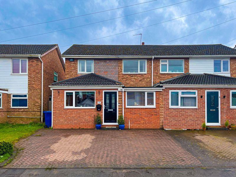 Carlton Crescent, Burntwood, WS7 2EP 3 bed semidetached house £250,000