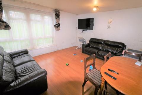 3 bedroom apartment for sale - Hindlow Close, Duddeston, Nechells, Birmingham, B7 4LJ