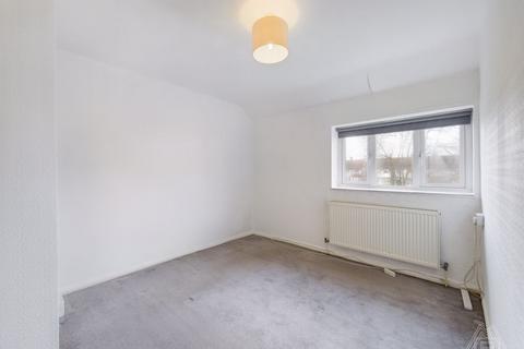 22 Dawley Green, South Ockendon, RM15 5LW