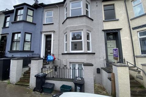 1 bedroom flat to rent, Basement Flat. York Place, Newport