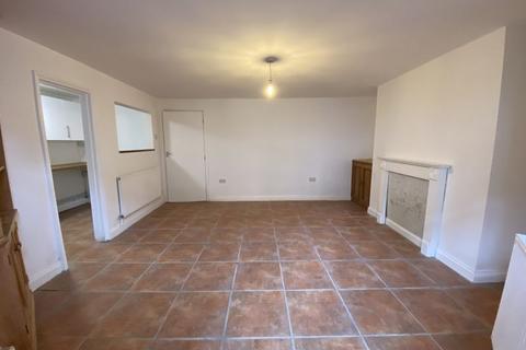 1 bedroom flat to rent, Basement Flat. York Place, Newport