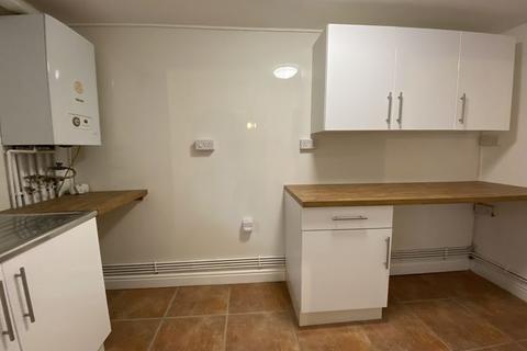 1 bedroom flat to rent, Basement Flat. York Place, Newport