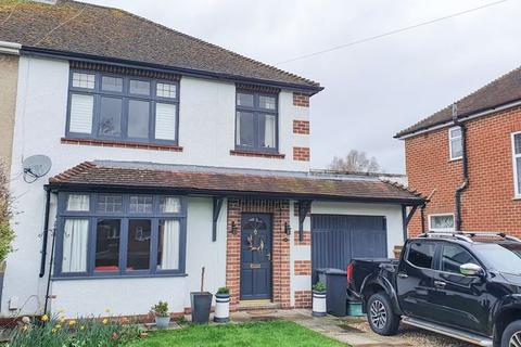 44 Barnwood Avenue, Gloucester, GL4 3AH