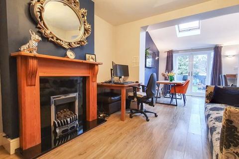 44 Barnwood Avenue, Gloucester, GL4 3AH