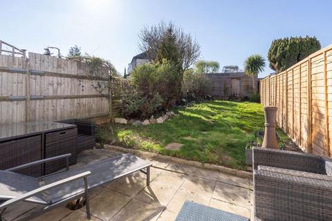 124 Henley Avenue, Sutton, SM3 9SF