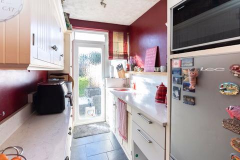 124 Henley Avenue, Sutton, SM3 9SF