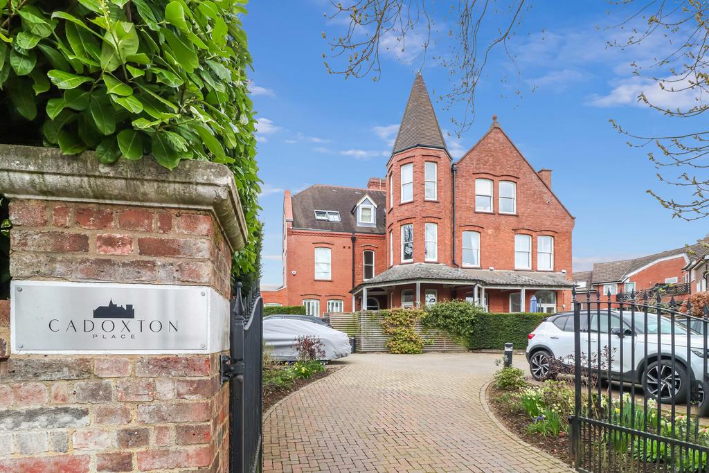 Avenue Road, St. Albans AL1 3 bed townhouse for sale £750,000