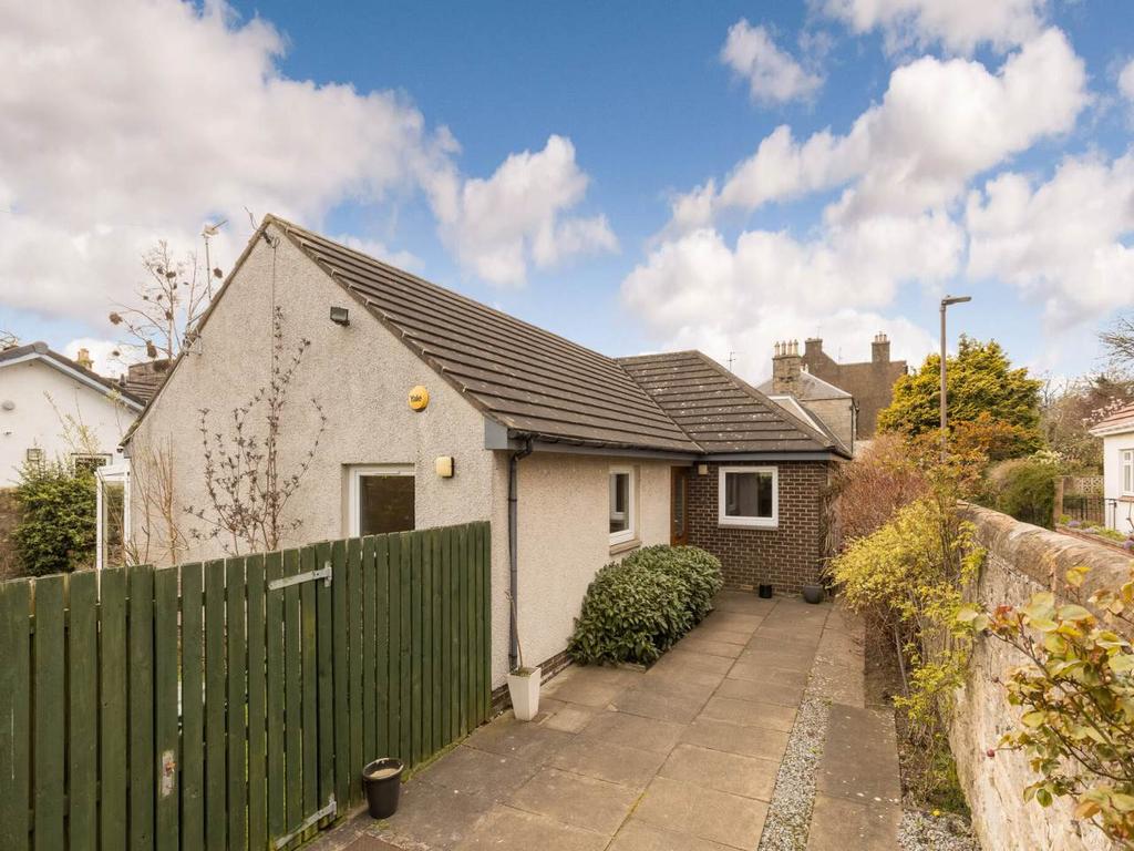 Wardie Road, Edinburgh, 3 bed house £525,000