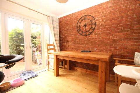 1 bedroom in a house share to rent - Cypress Road, Guildford, Surrey, GU1