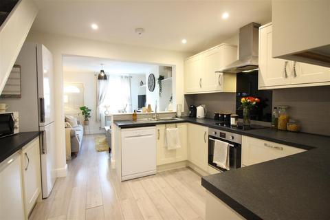 41 Pye Corner, Gilston, Harlow, CM20 2RB