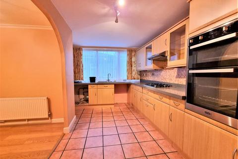 251 Berecroft, Harlow, CM18 7SQ