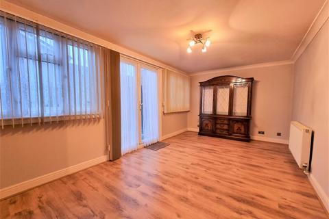251 Berecroft, Harlow, CM18 7SQ