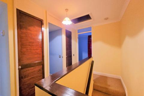 251 Berecroft, Harlow, CM18 7SQ