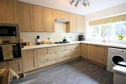 11 Miles Close, Harlow, CM19 4DX