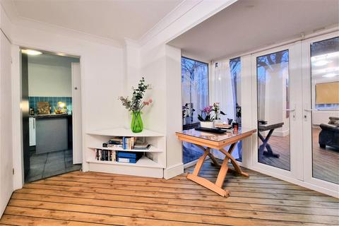 83 Abbotsweld, Harlow, CM18 6TQ